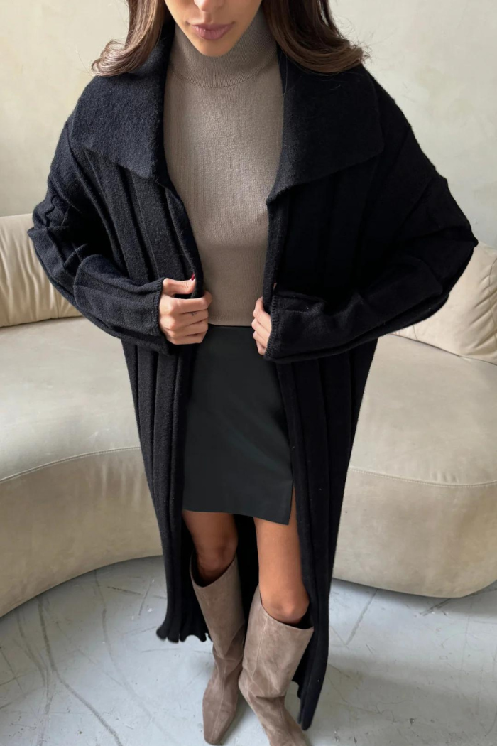 Charli Dasha Cardigan in Black